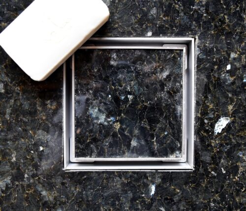ΣΧΑΡΑΚΙ ΔΙΟΝΥΣΟΣ 12x12cm ΜΕ ΒΑΣΗ