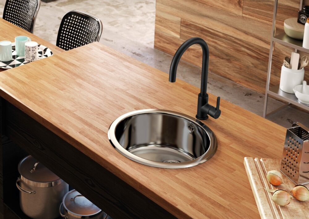 ΜΠΑΤΑΡΙΑ ΝΕΡΟΧΥΤΗ MENCIA TITANIUM BLACK PVD ROCA